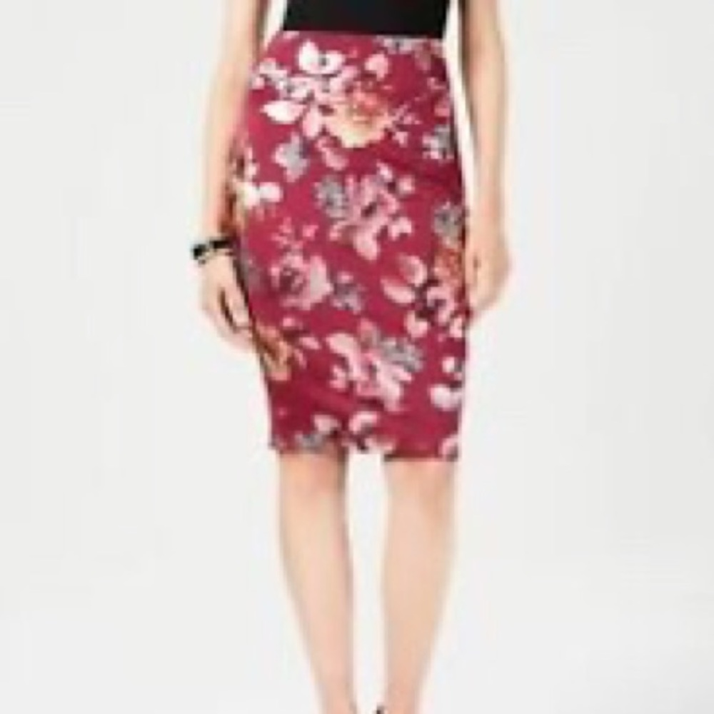 Thalia Sodi XL Skirt NEW Napa Wine Combo Print